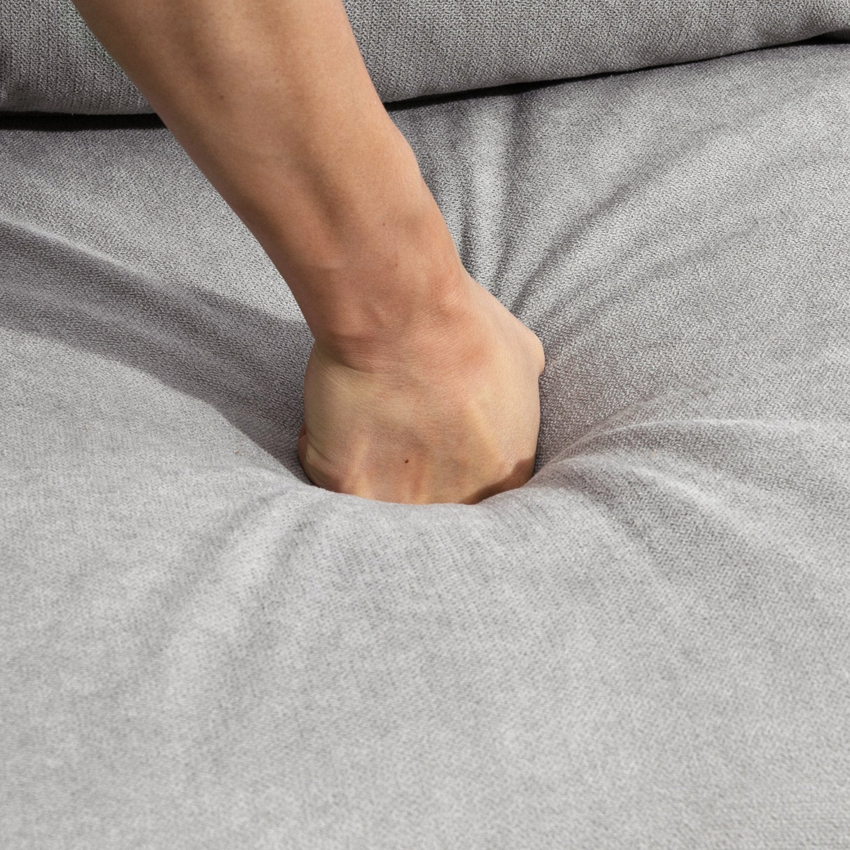 easycomfort easycomfort divano 2 posti compatto design moderno schienale trapuntato grigio ean 8054144135021