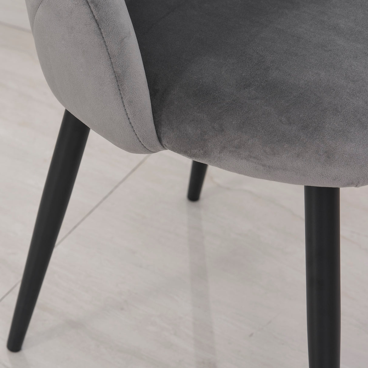 easycomfort easycomfort set 2 sedie per sala da pranzo imbottite dal design nordico in metallo e velluto grigio ean 8055776910635