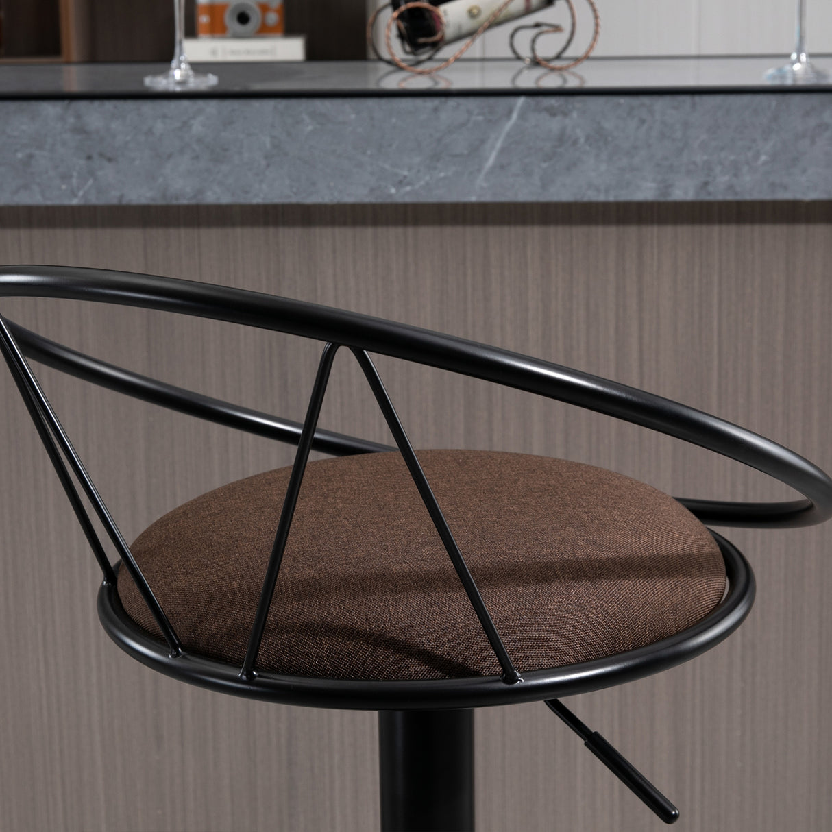 easycomfort easycomfort set 2 sgabelli da bar girevoli con poggiapiedi altezza regolabile e seduta imbottita marrone