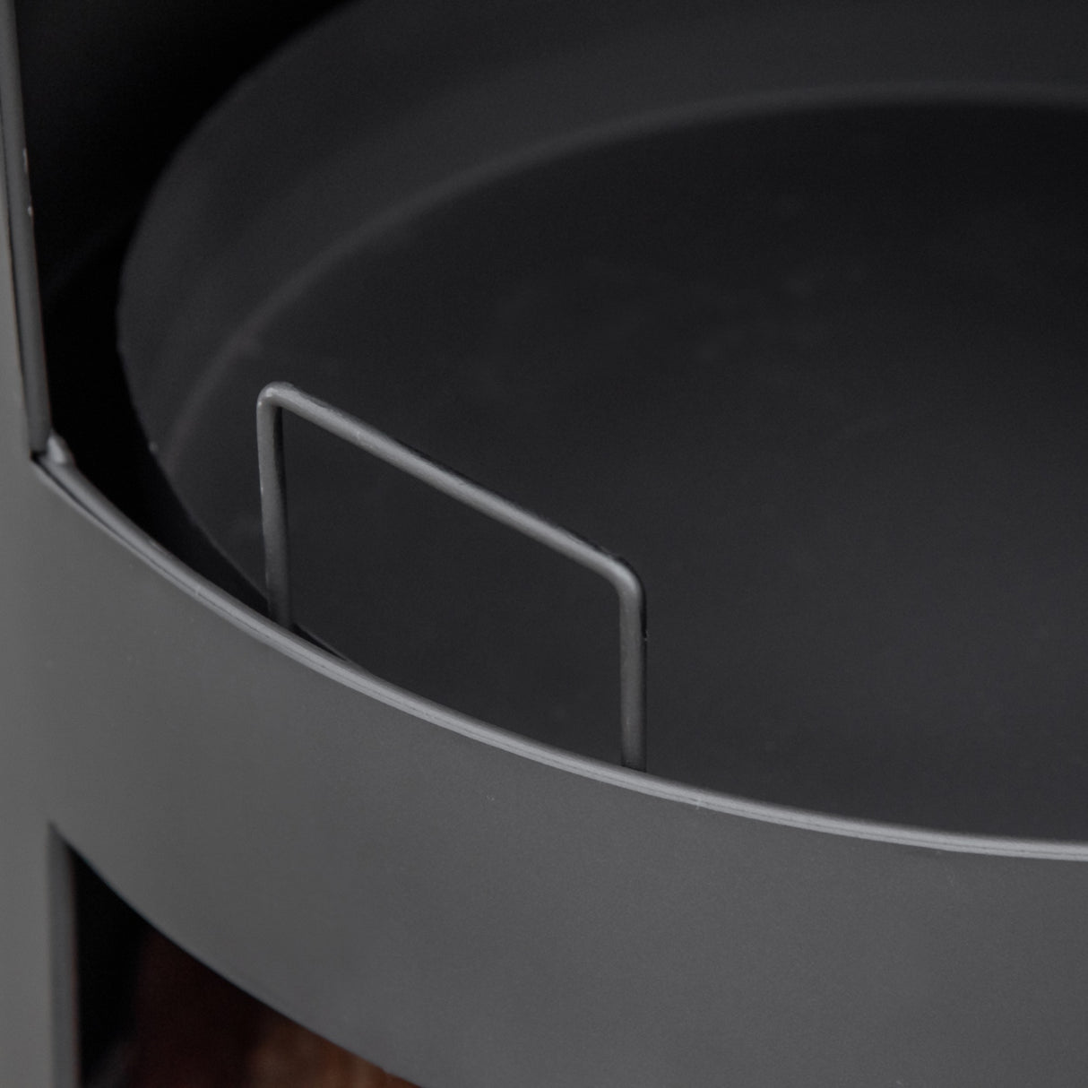 easycomfort easycomfort braciere da giardino in metallo con camino porta legna e attizzatoio 44.5x133cm nero