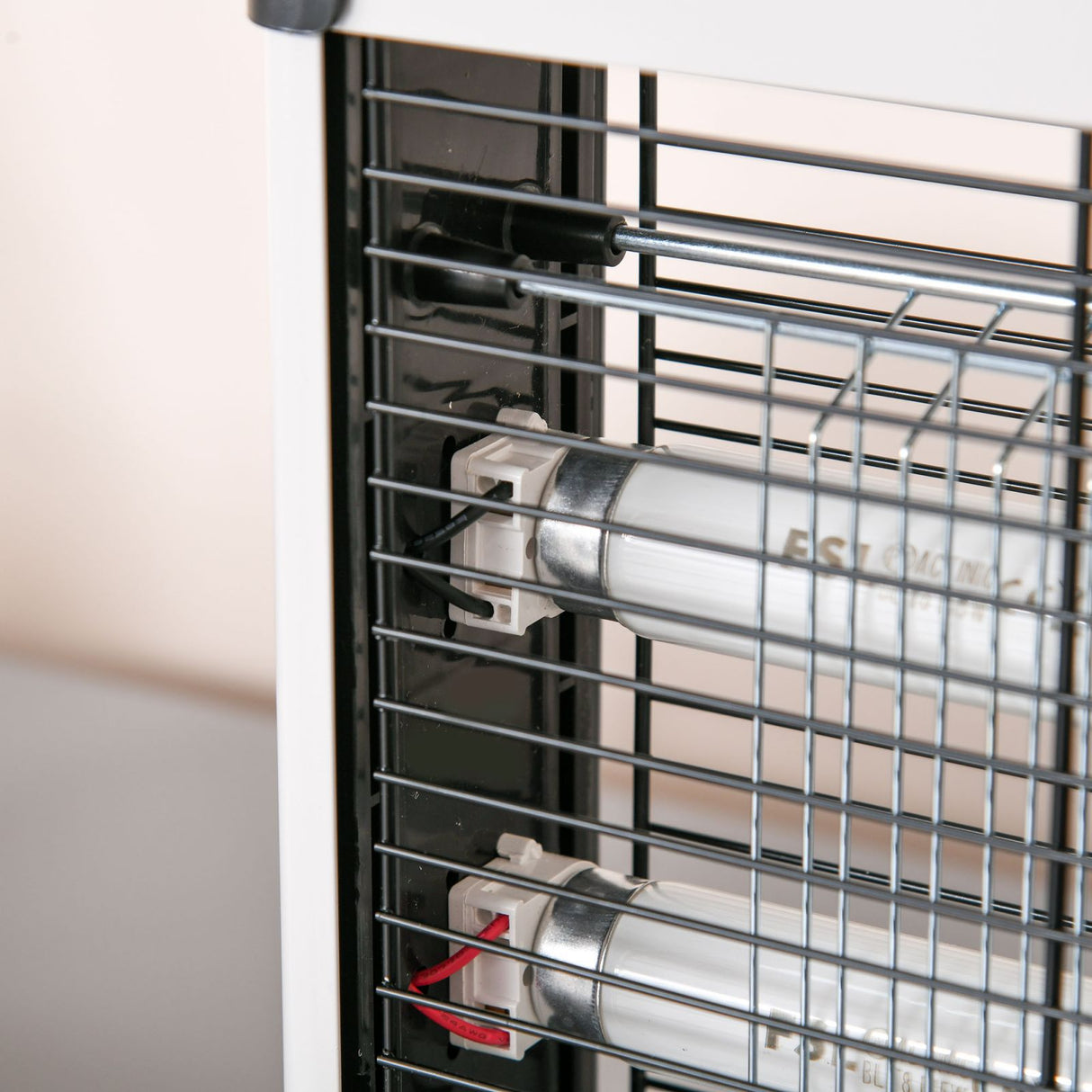 easycomfort easycomfort elettroinsetticida da esterno e interno con lampada antizanzare uv per 60m zanzariera elettrica 15w grigio ean 8054111846271