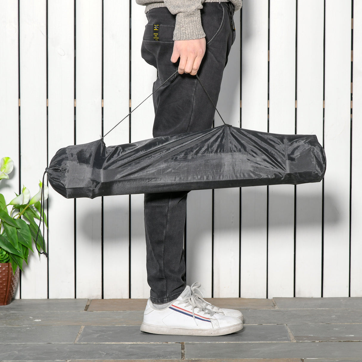 easycomfort easycomfort tavolo da campeggio pieghevole e arrotolabile con borsa da viaggio nera ean 8054144132945