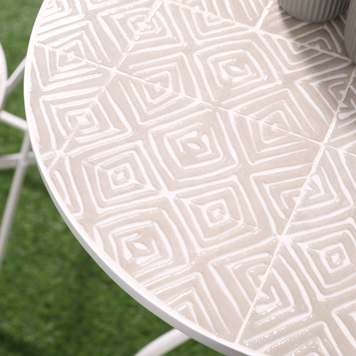 easycomfort easycomfort set da giardino 3 pezzi con 2 sedie pieghevoli e 1 tavolino a mosaico bianco