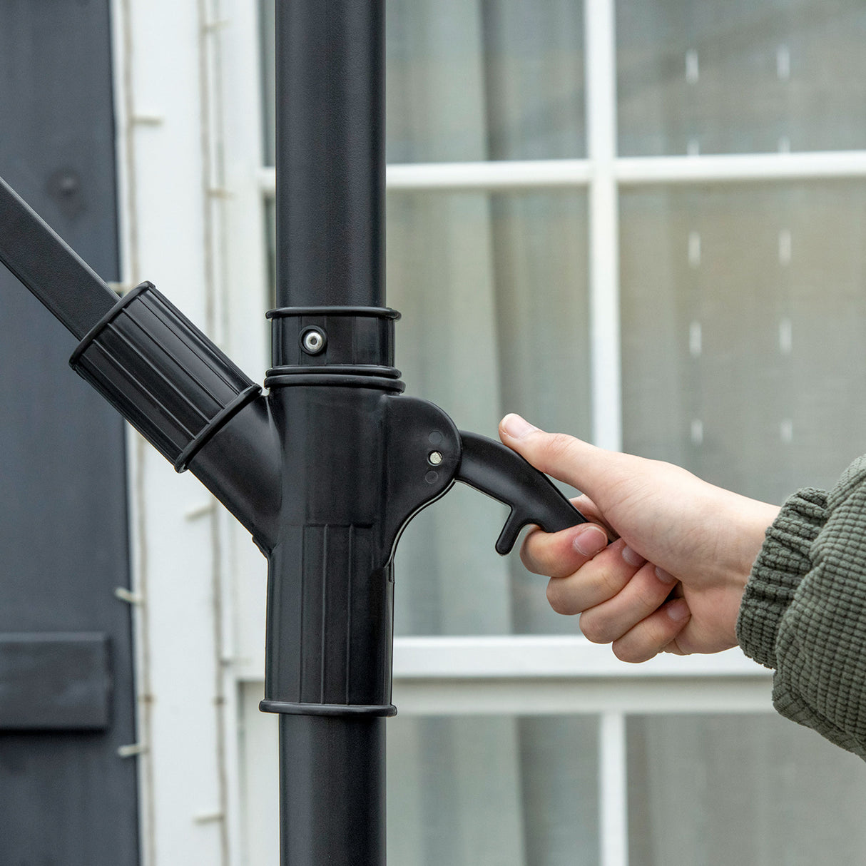 easycomfort easycomfort ombrellone 3x2 m da giardino in acciaio e poliestere con base a croce e presa daria marrone e crema