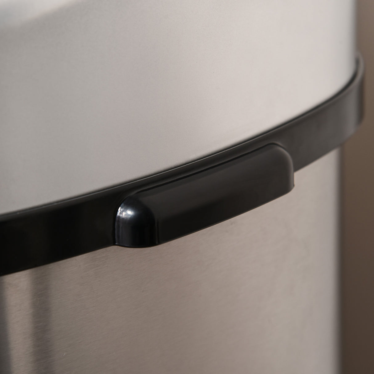 easycomfort easycomfort pattumiera in acciaio inox con apertura automatica con sensore 58 litri