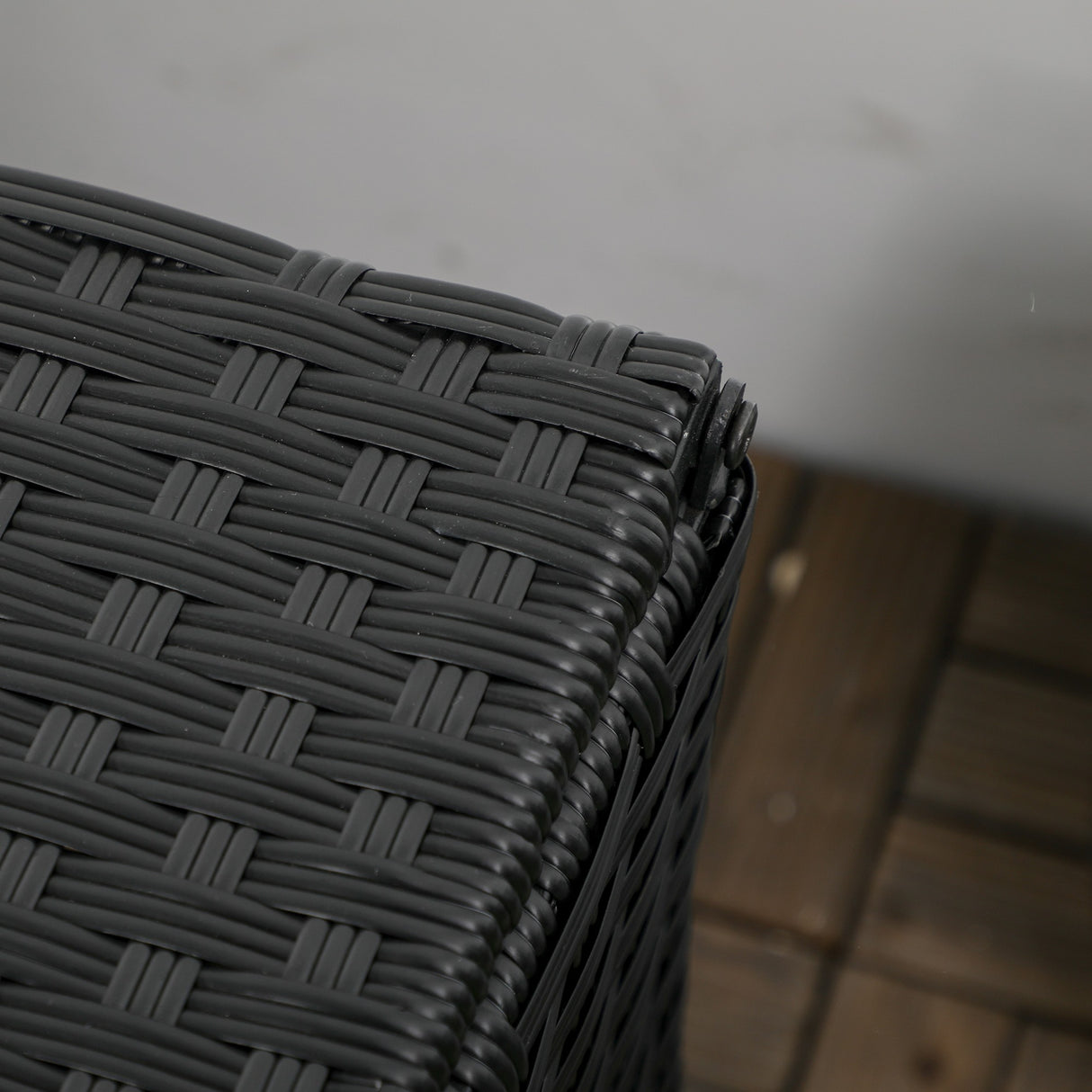 easycomfort easycomfort baule da giardino in rattan e acciaio con coperchio 95x60x53cm nero