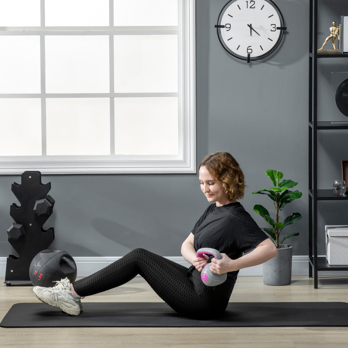 easycomfort easycomfort kettlebell 2kg in pu e sabbia con base piatta e impugnatura per stacchi squat e sollevamenti 18x10x20 cm rosa