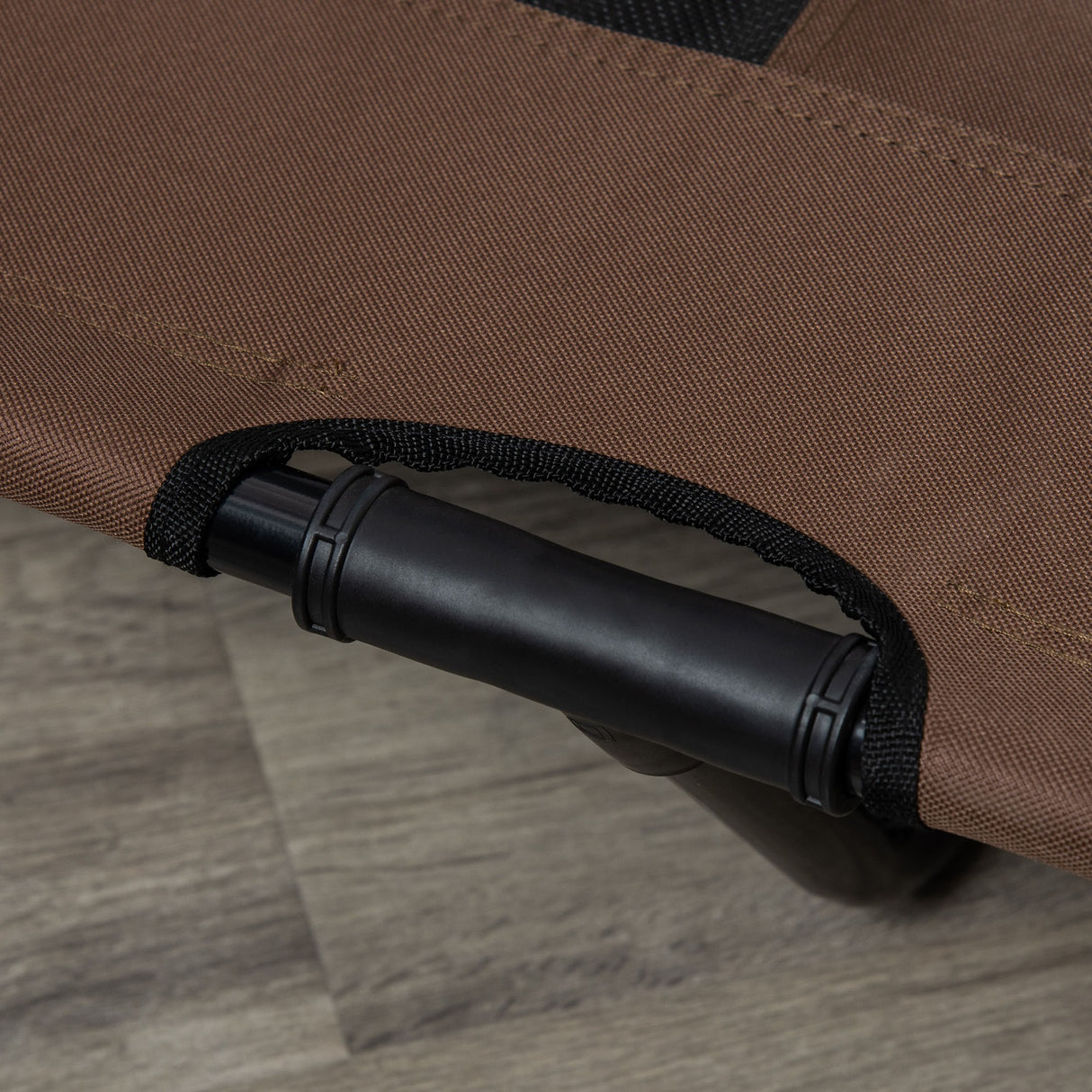 easycomfort easycomfort brandina lettino per cani pieghevole in metallo e tessuto oxford con sacca di trasporto 122x92x23cm marrone e nero ean 8054111847766