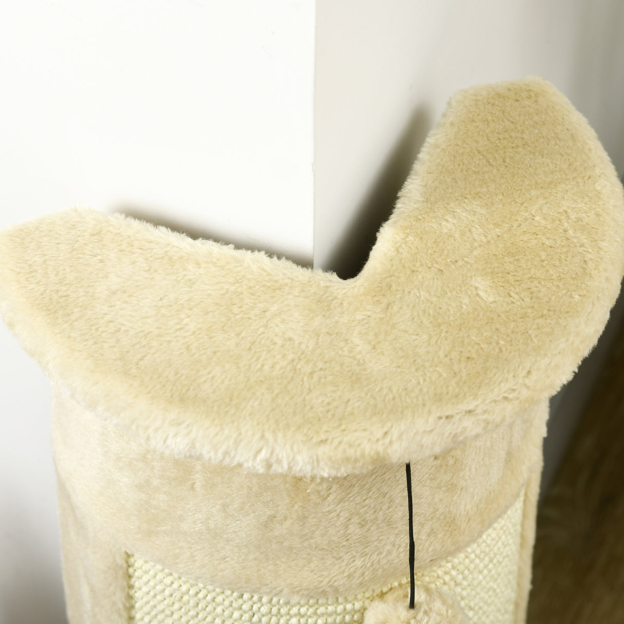 easycomfort easycomfort albero tiragraffi per gatti fino 5kg con 2 palline in sisal e peluche 34x25 5x58cm beige