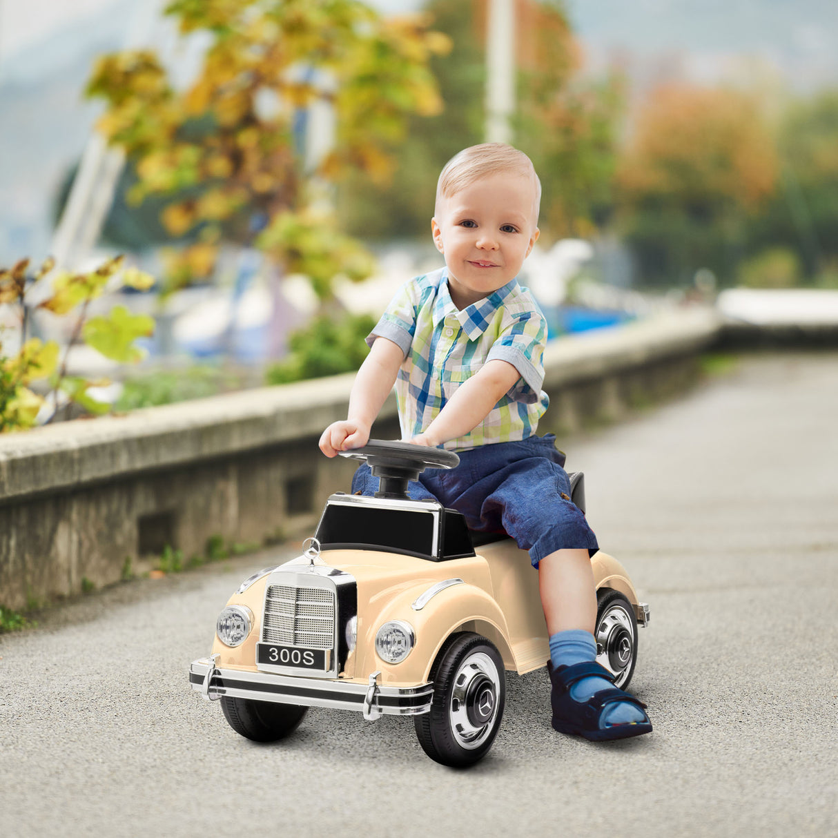 easycomfort easycomfort macchina elettrica per bambini 18 48 mesi con un clacson funzionante e usb auto licenza mercedes benz con musica beige