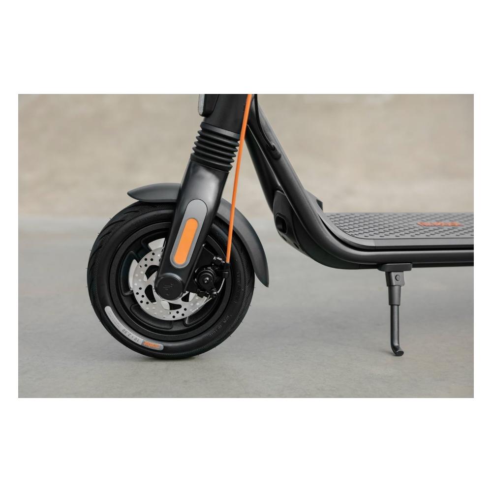 segway monopattino elettrico segway ninebot f2 pro kickscooter powered 36v 450w nero aa 05 1203 0001 ean 8720254406480