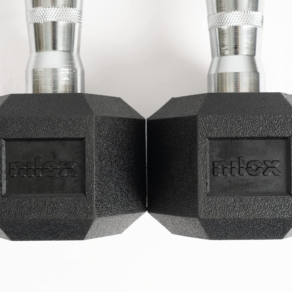 manubri da palestra nilox nxdumbbell5 5 kg cad.1 con rivestimento in gomma impugnatura acciaio ean 8054320845829