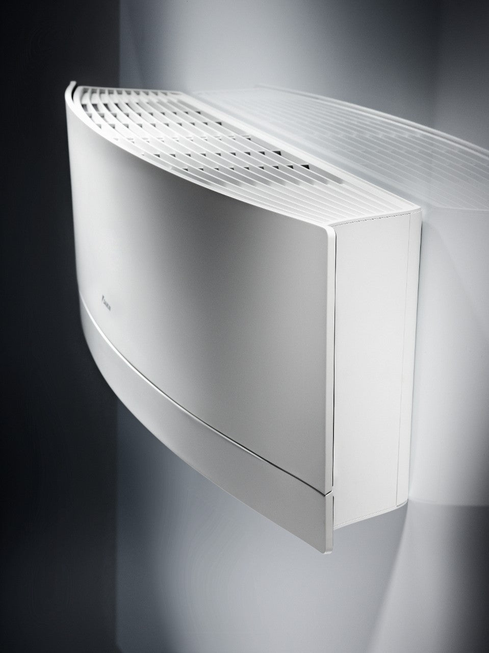 daikin climatizzatore condizionatore daikin bluevolution inverter serie emura white 18000 btu ftxj50mw r 32 wi fi integrato classe a garanzia italiana ean 8059657002693
