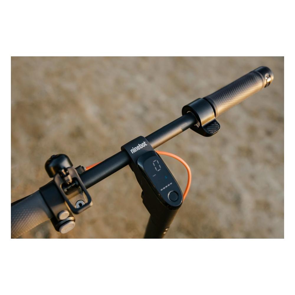 segway monopattino elettrico segway ninebot f2 pro kickscooter powered 36v 450w nero aa 05 1203 0001 ean 8720254406480