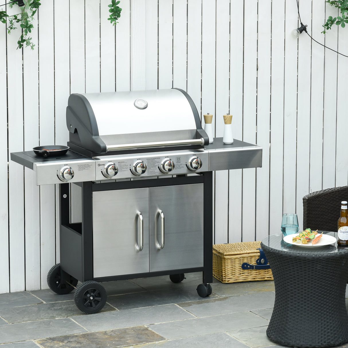 easycomfort easycomfort barbecue gas con coperchio e 5 bruciatori da 15 2kw e 4 ruote 128x50x113cm