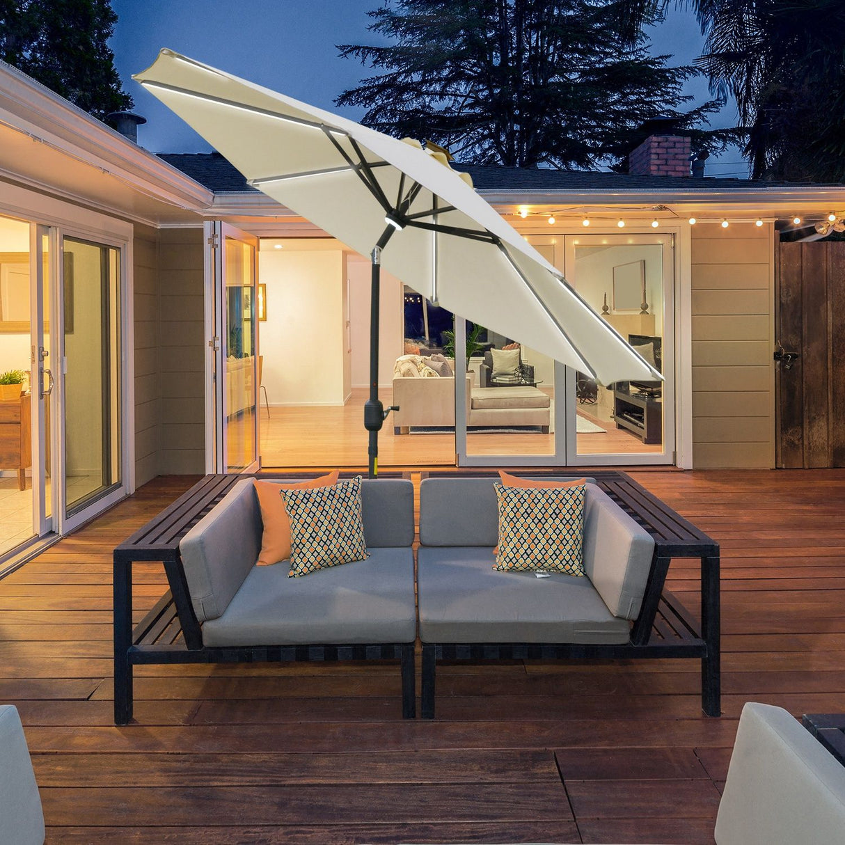 easycomfort easycomfort ombrellone inclinabile con apertura a manovella luci led e pannello solare crema bianco 266x245cm