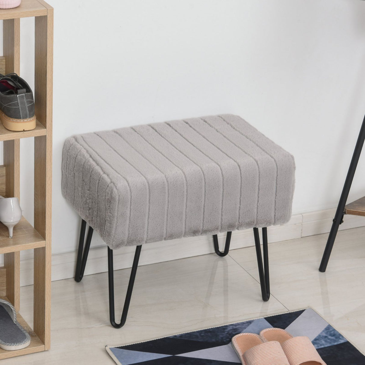 easycomfort easycomfort panca per ingresso pouf in metallo nero e peluche grigio chiaro 50 x 35 x 43 5cm ean 8054111843980