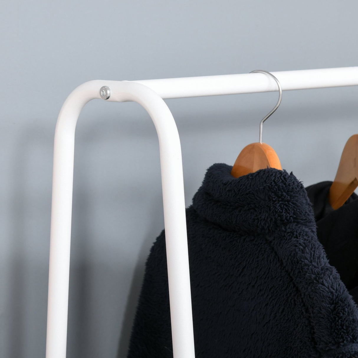 easycomfort easycomfort stand appendi abiti con scaffale a 4 ripiani tubolare in metallo 176x47x177cm bianco ean 8054144139470