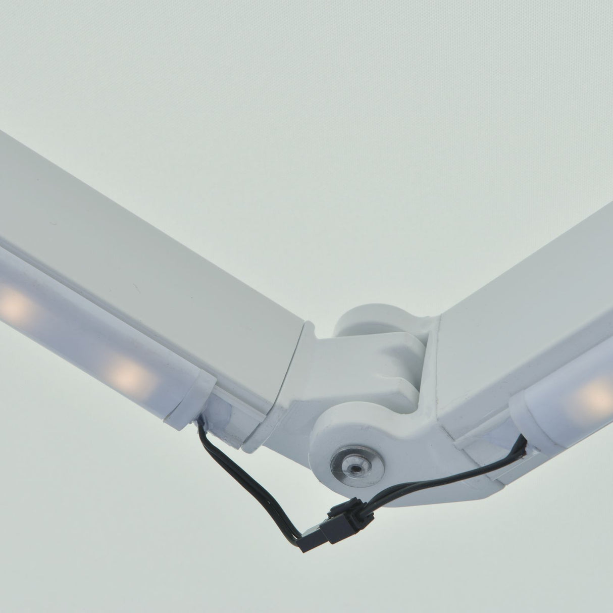 easycomfort easycomfort tenda da sole a bracci con apertura automatica telecomando e luci a led beige 250x200cm ean 8055776915340