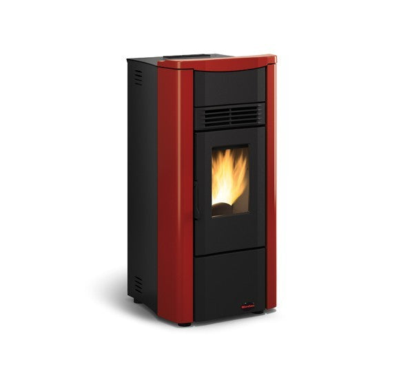 la nordica stufa a pellet canalizzata la nordica extraflame modello giusy plus evo 8 kw disponibile in vari colori bianca