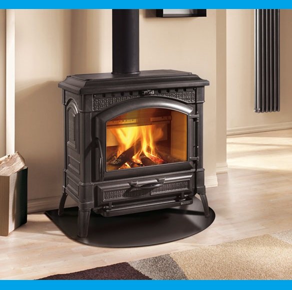 la nordica termostufa a legna la nordica extraflame mod termoisotta con sistema d s a 15 kw nero antracite