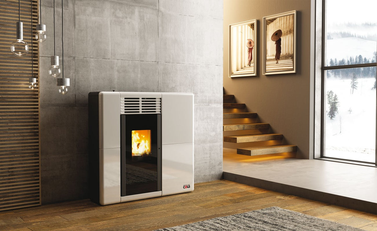 anselmo cola stufa a pellet canalizzabile anselmo cola modello afrodite 1104 kw wi fi integrato disponibile in vari colori novita ean 99810429