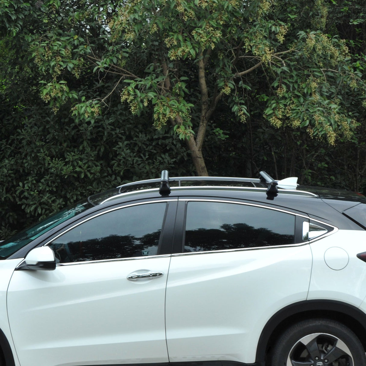 easycomfort easycomfort barre portapacchi per auto in alluminio con serratura 125x5 5x7cm ean 8054111849678