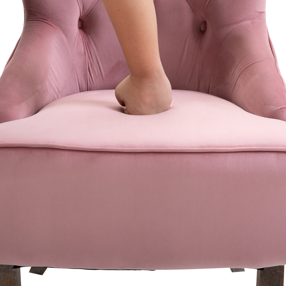 easycomfort easycomfort poltroncina in velluto rosa con gambe in legno e schienale trapuntato ean 8055776916323