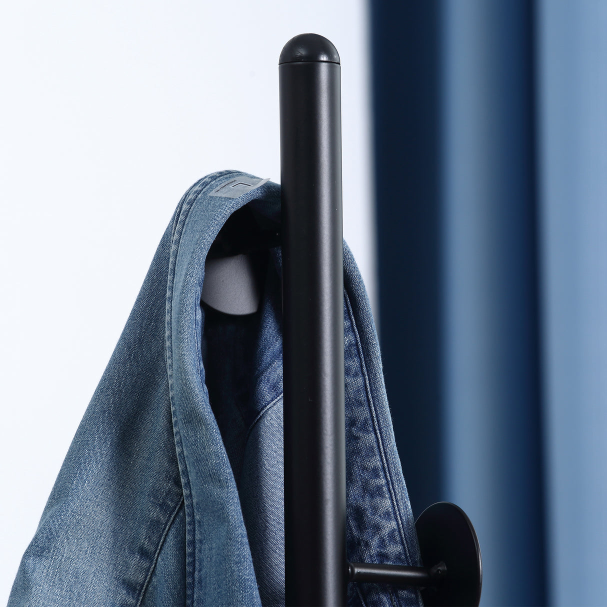 easycomfort easycomfort appendiabiti da terra con 8 ganci attaccapanni per ingresso e camera da letto in acciaio con base in marmo 35x35x170cm nero