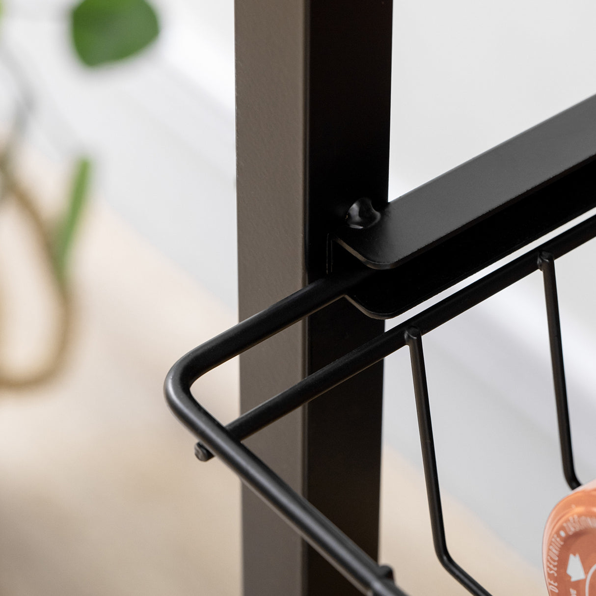 easycomfort easycomfort mobile cucina con 5 ganci 3 ripiani e 4 cestelli in mdf e acciaio 83 5x39x133 cm marrone