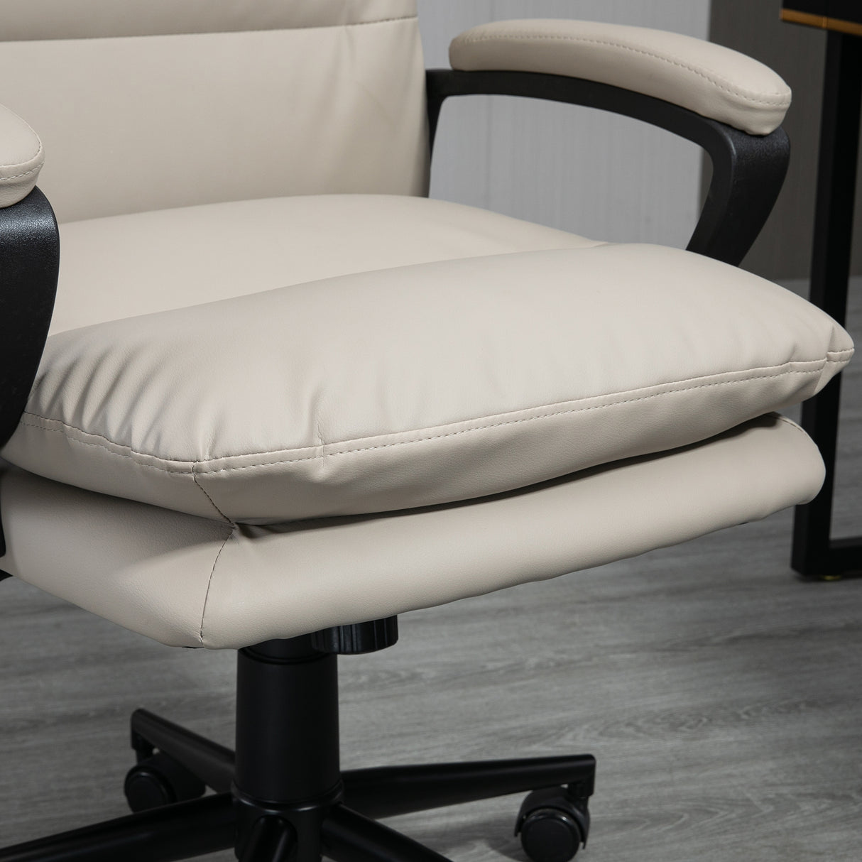 easycomfort easycomfort poltrona da ufficio con doppia imbottitura e altezza regolabile in finta pelle pu grigio chiaro