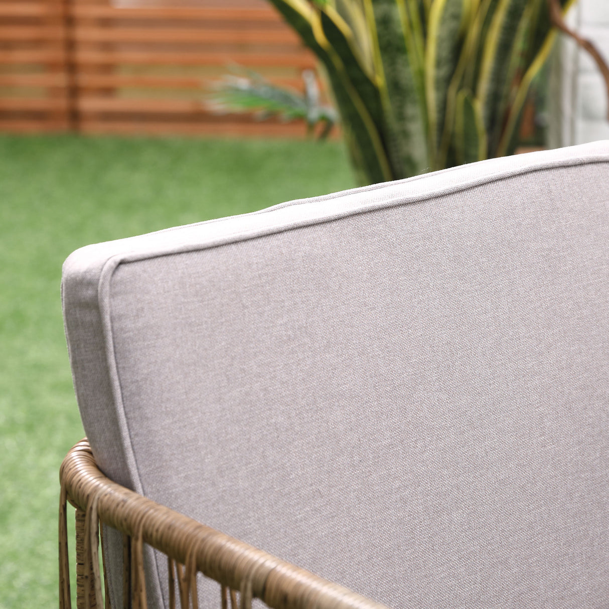 easycomfort easycomfort set da 4 pezzi in rattan pe 2 sedie divano 2 posti e tavolino in vetro temperato