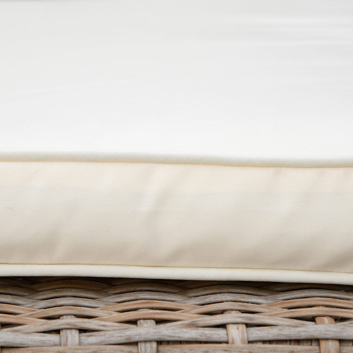 easycomfort easycomfort cuscino per lettino prendisole con rivestimento poliestere sfoderabile 188x53x8cm bianco crema