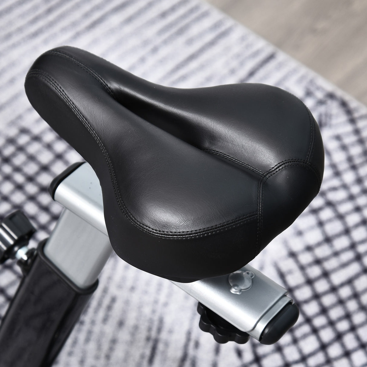 easycomfort easycomfort cyclette da camera con schermo lcd volano da 10kg e resistenza magnetica regolabile 47x120x104 5 117 cm