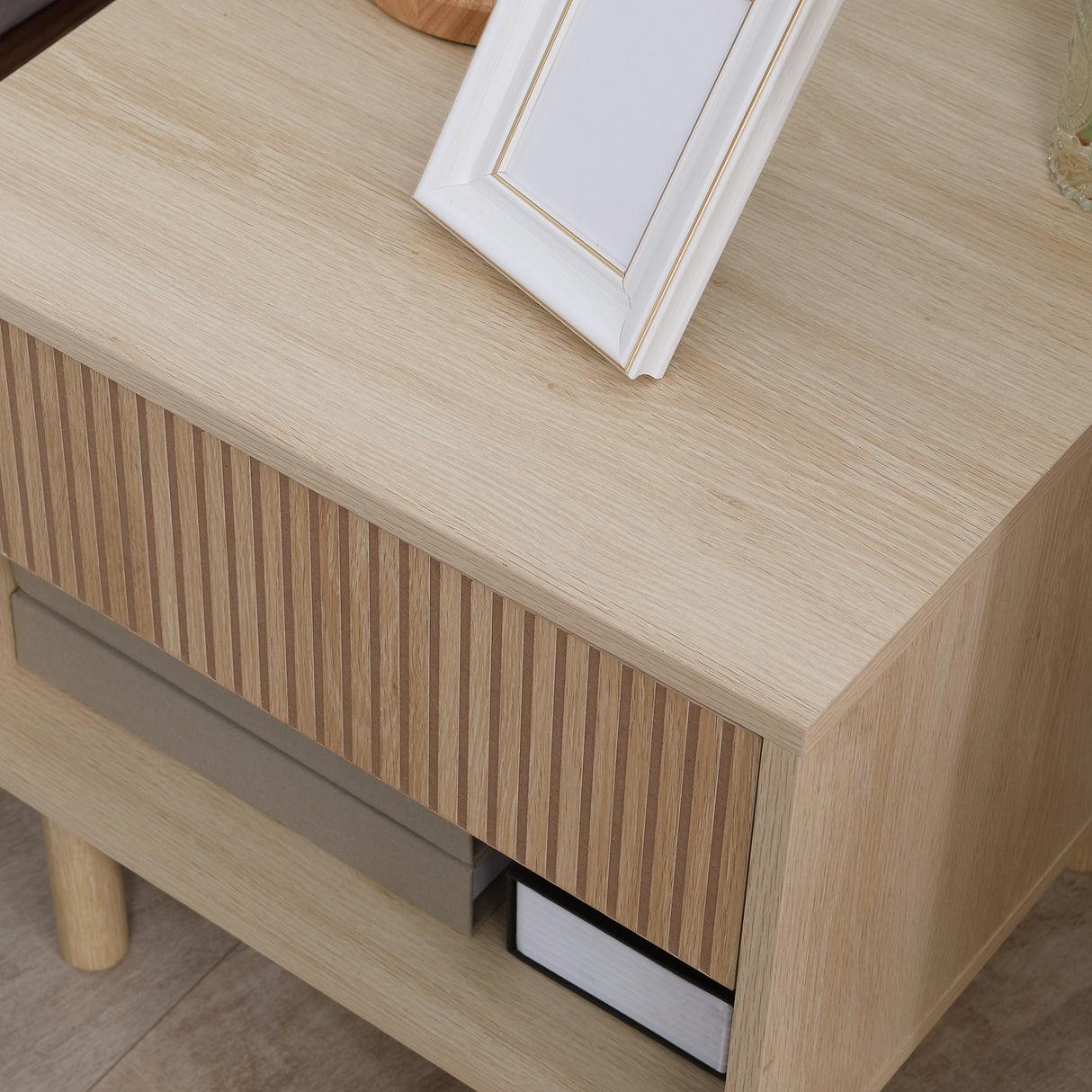easycomfort easycomfort comodino moderno con cassetto e ripiano aperto in truciolato 47x47x50 cm color legno
