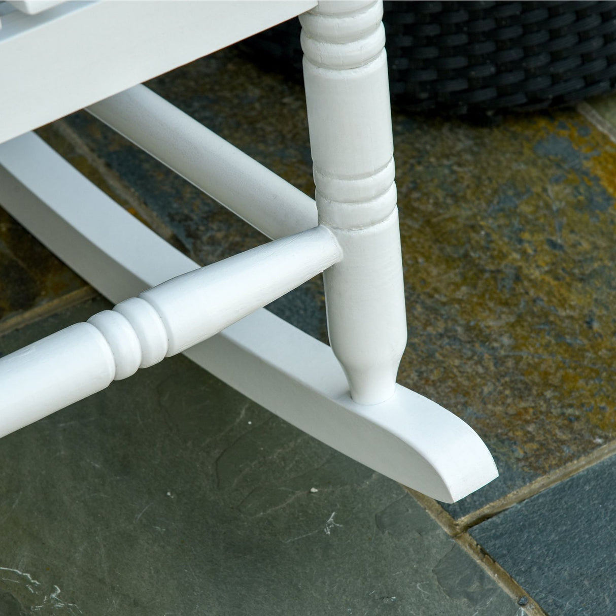 easycomfort easycomfort sedia a dondolo panchina da giardino 2 posti con schienale alto e braccioli in legno 117x85x120cm bianco ean 8055776914527