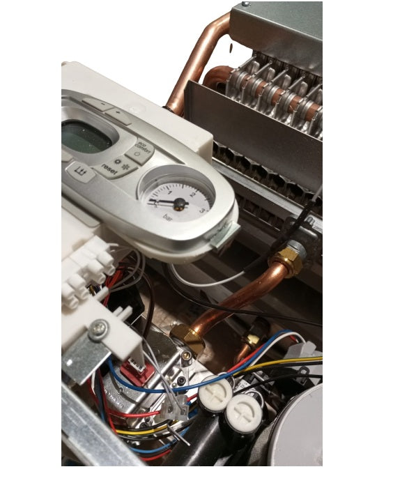 ferroli area occasioni 2784 caldaia a camera aperta ferroli divatech d ln c 30 metanogpl