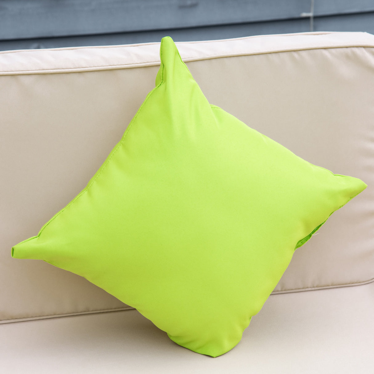 easycomfort easycomfort salotto da giardino in pe rattan 7 pezzi con divano pouf tavolino nero con cuscini cachi e verde