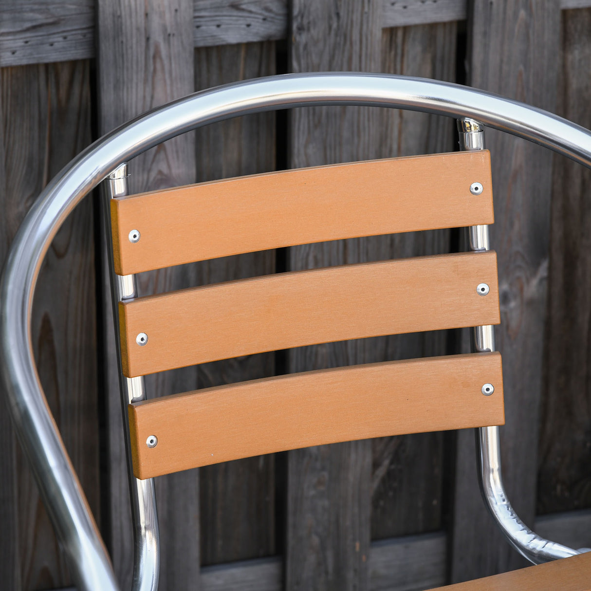 easycomfort easycomfort set tavolo e 2 sedie da esterno in alluminio con finitura effetto legno